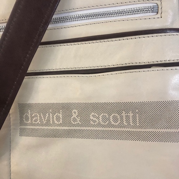 David & Scotti Leather Messenger Bag
